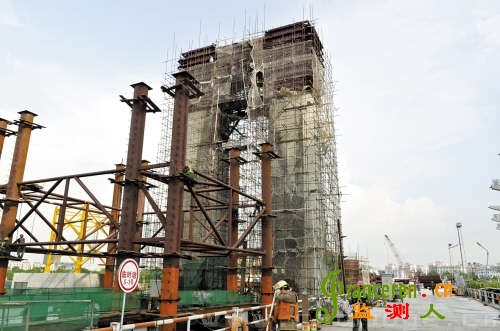 穗莞深城軌東江南特大橋主橋墩封頂
