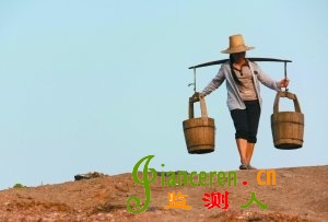 長江中下游出現(xiàn)60年罕見旱情 湖北989萬人受災(zāi)